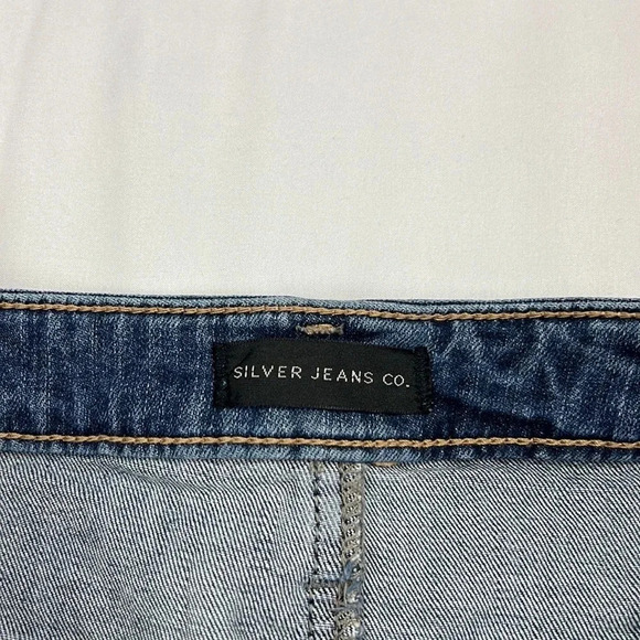 Silver Jeans Francy Denim Distressed Raw Hem Stretchy Skirt - Picture 3 of 9